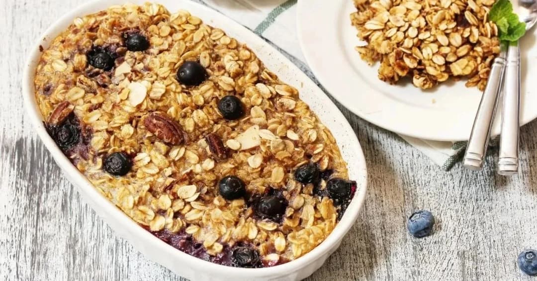Jak zrobić owsiankę fit - zdrowy przepis na pyszne śniadanie